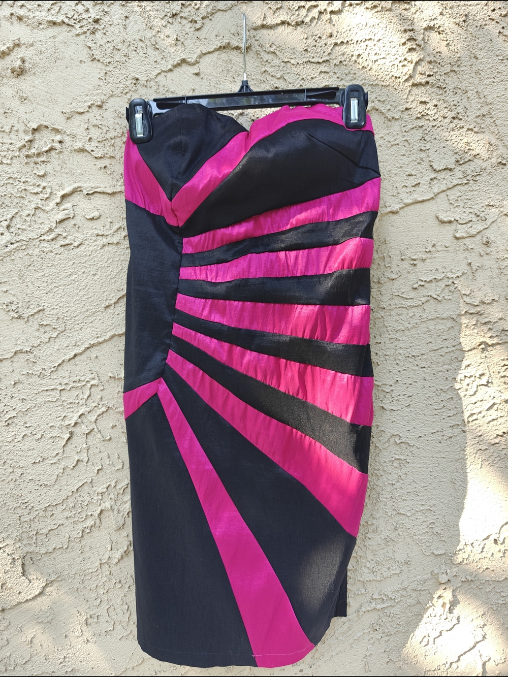 Daisy Black & Hot Pink Sunburst Dress L